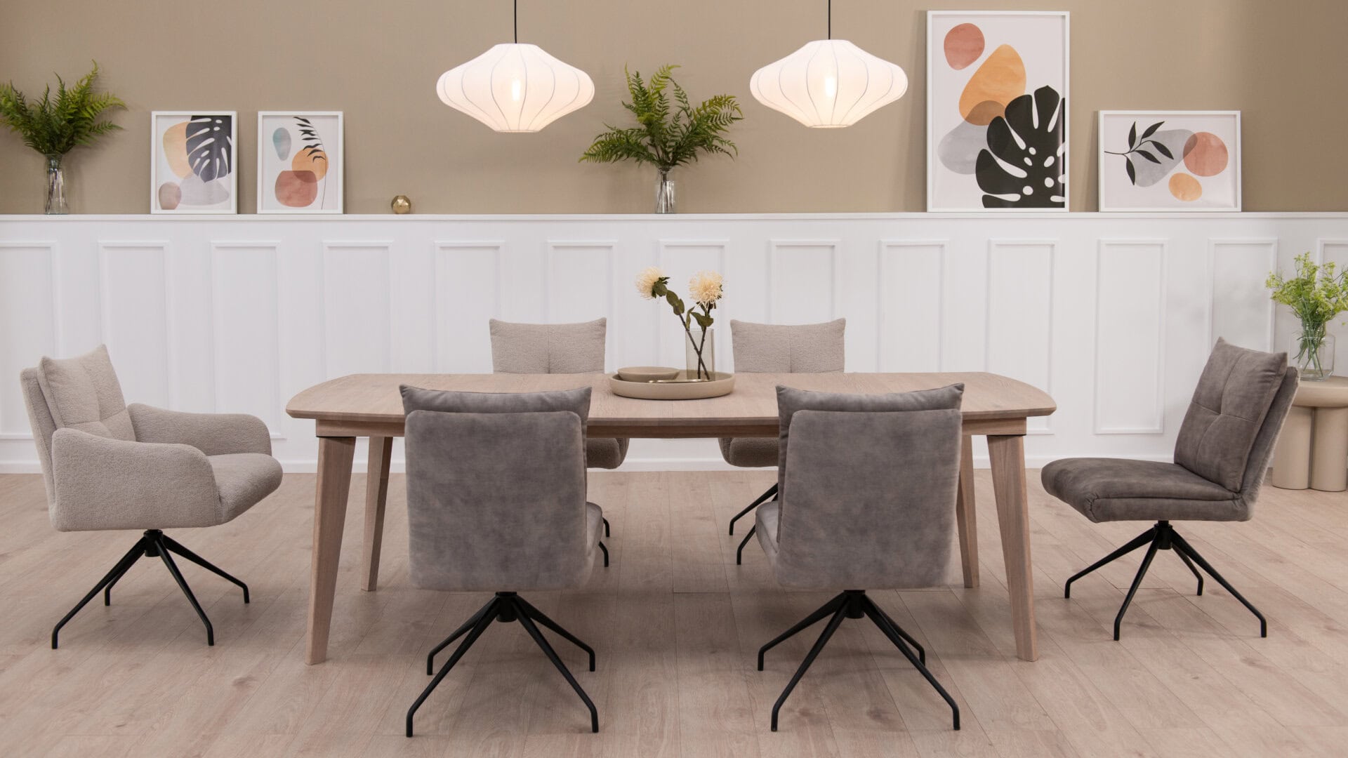 Skagen Studio Riis dining chair in Movie Desert fabric.
