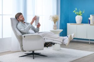 Skagen Studio Stadil recliner in Challenger Shell fabric.